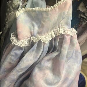 XS Selkie Rosebud Pastel Floral Dress with Lace Trim EUCc💙🌹